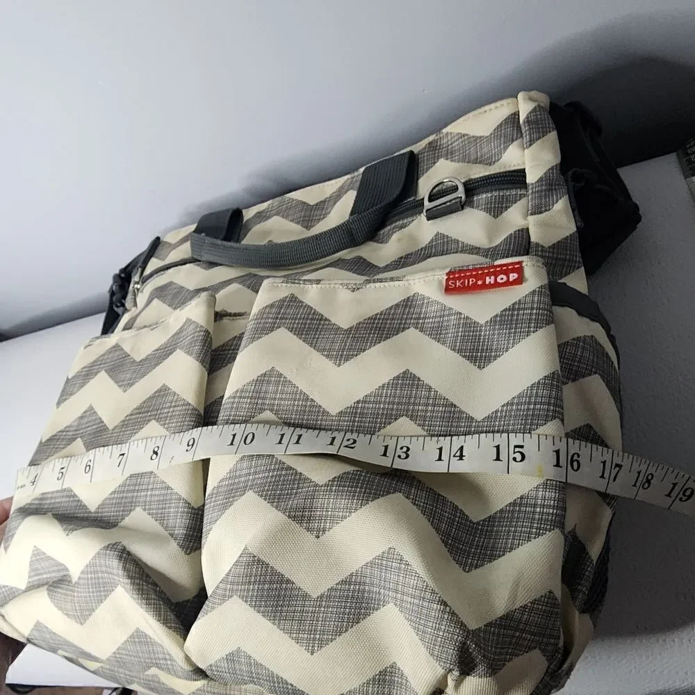 Skip Hop Baby Duo Chevron Gray Diaper Bag